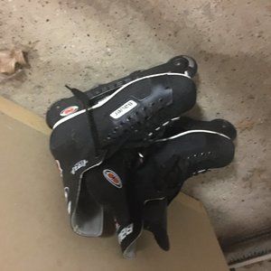Mens size 10 Baur blades
